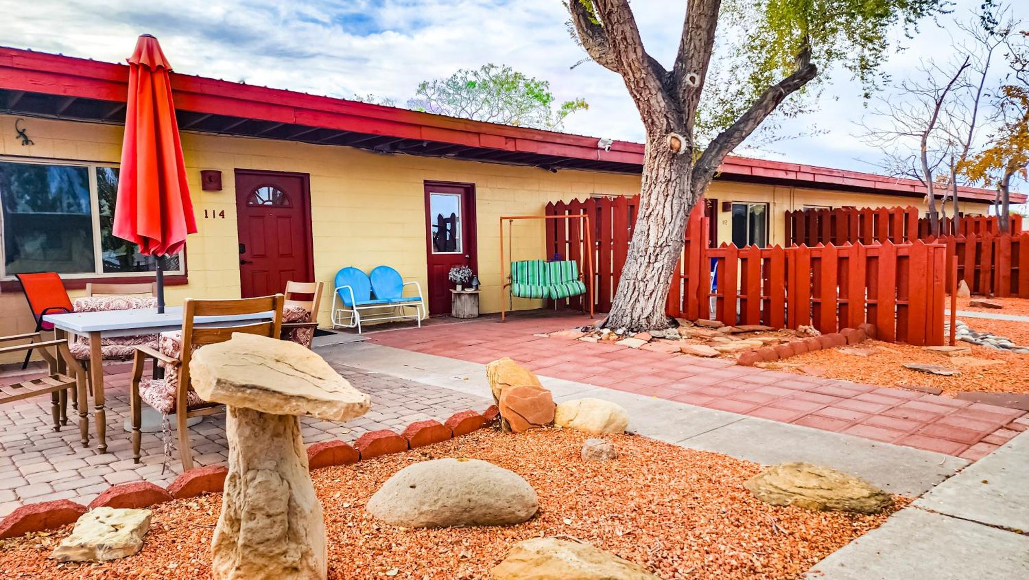 Red Rock Motel And Dam Motel เพจ ภายนอก รูปภาพ
